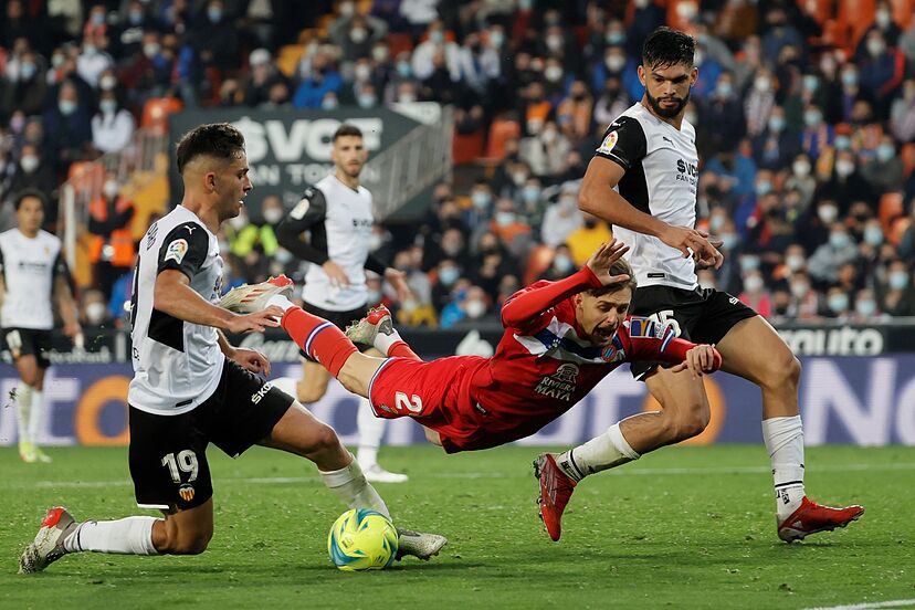 nhan-dinh-soi-keo-espanyol-vs-valencia-luc-03h30-ngay-19-12-2024